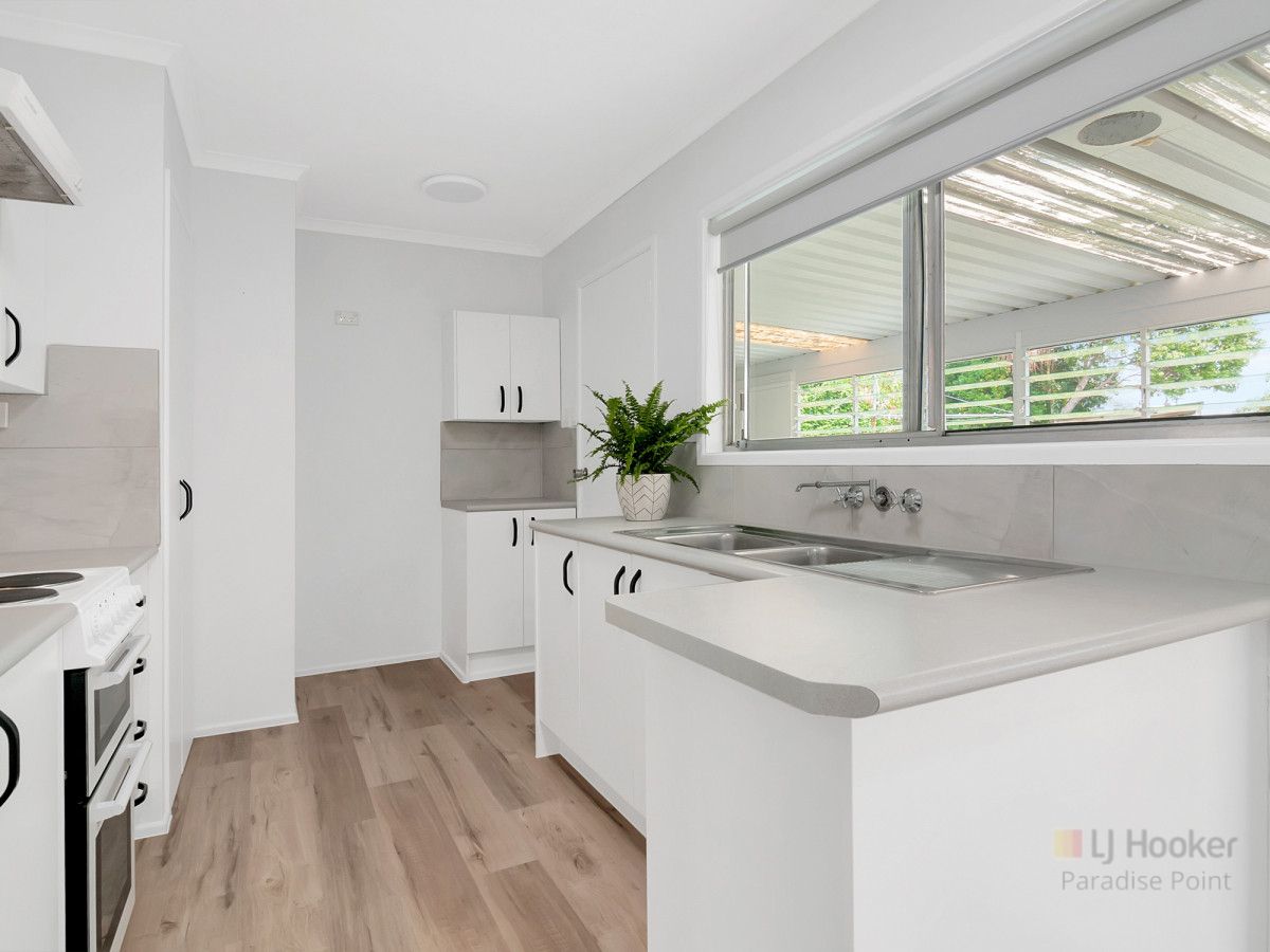 54 Bruce Avenue, Paradise Point Property History & Address Research Domain