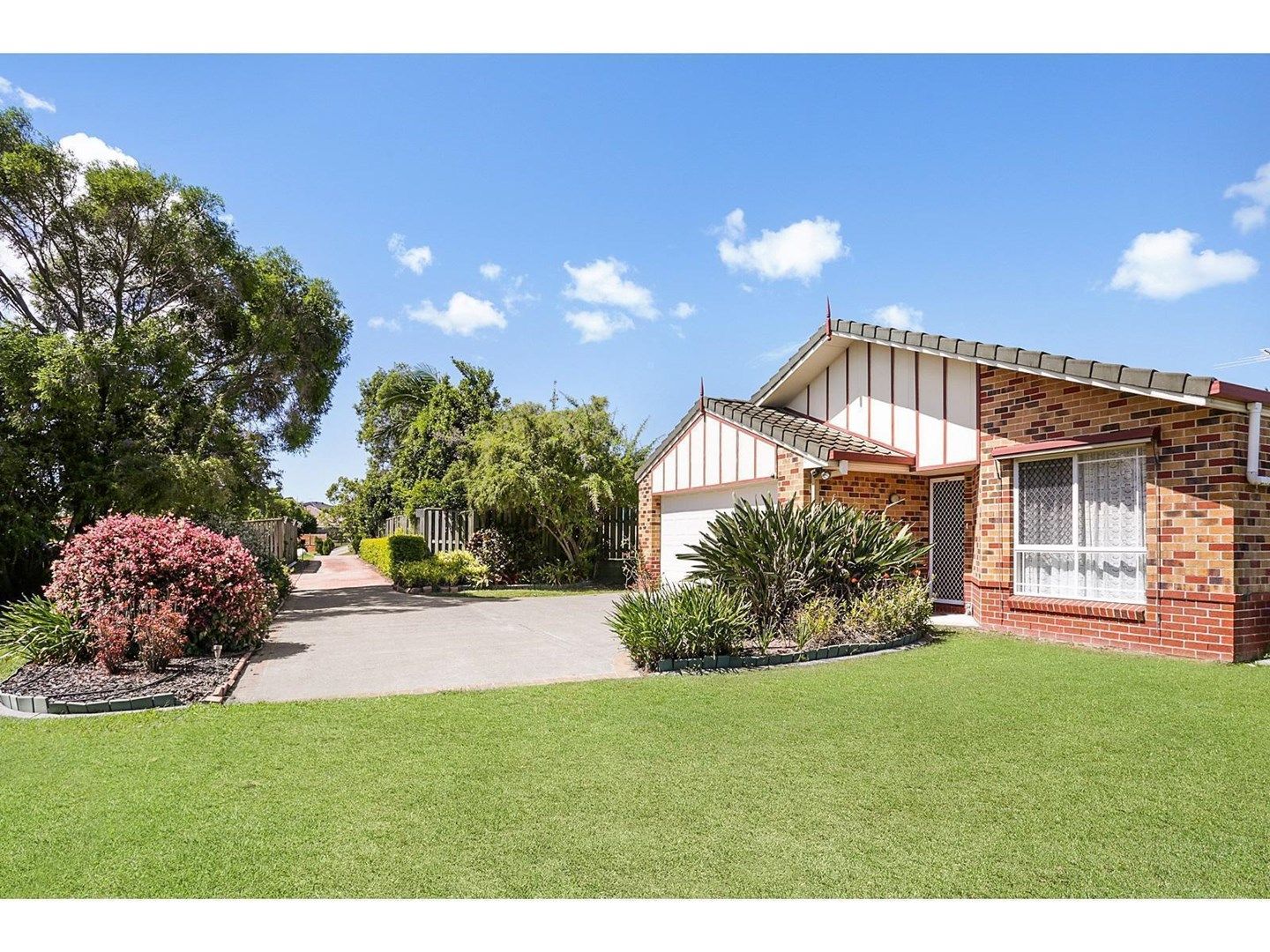 7 Colvin Court, Wakerley QLD 4154, Image 0