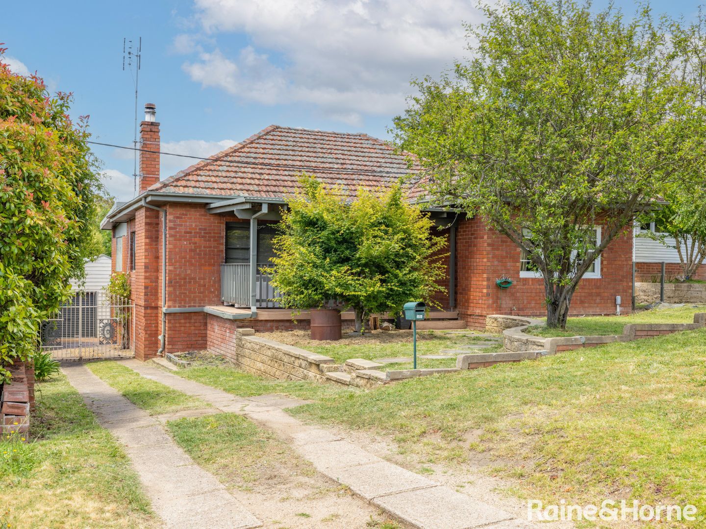 403 Russell Street, West Bathurst NSW 2795