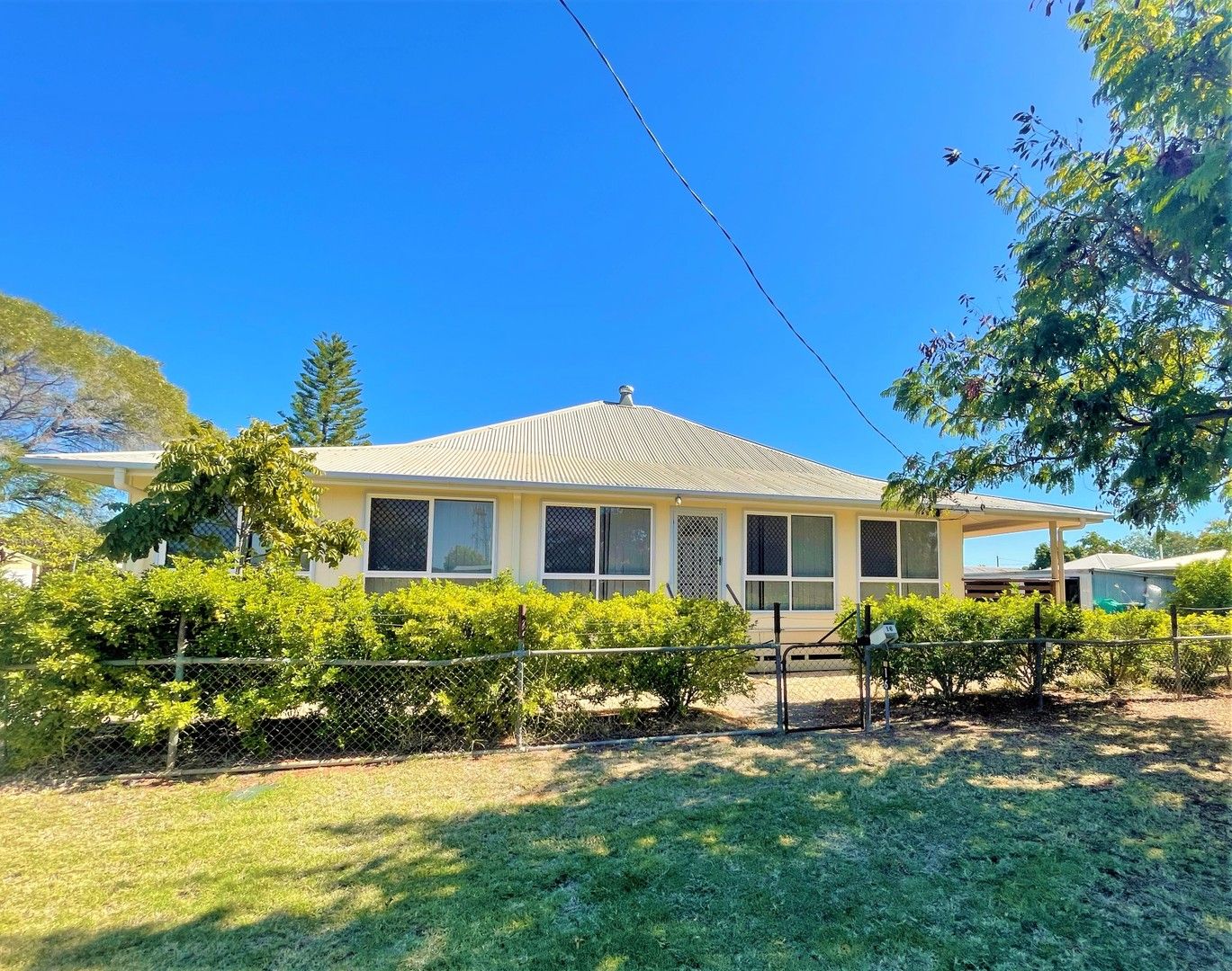 16 Willow Street, Barcaldine QLD 4725, Image 0