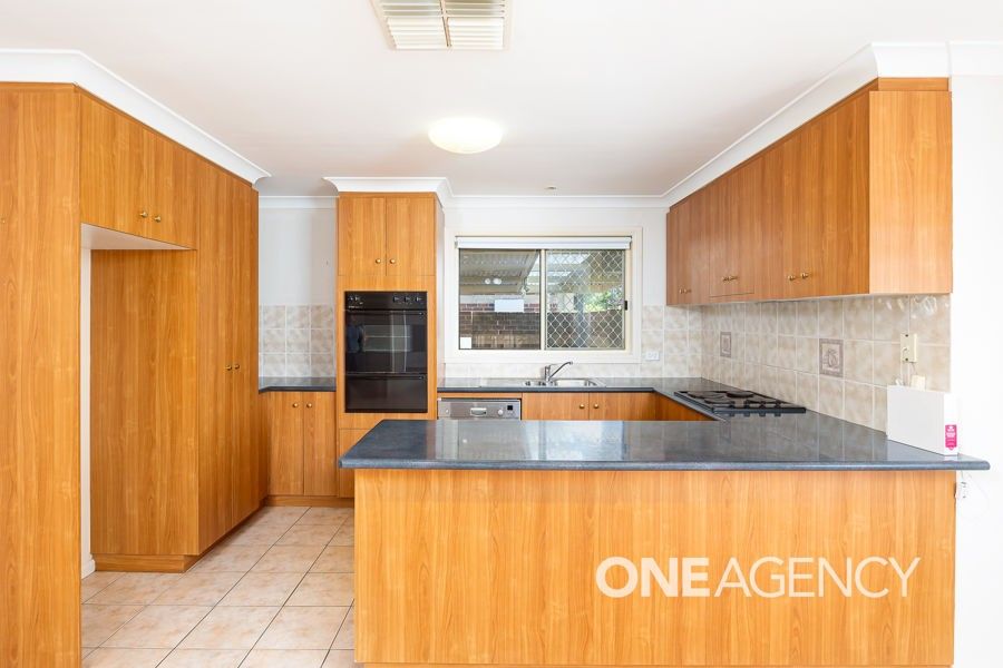 1/9 LACHLAN PLACE, Tatton NSW 2650, Image 2