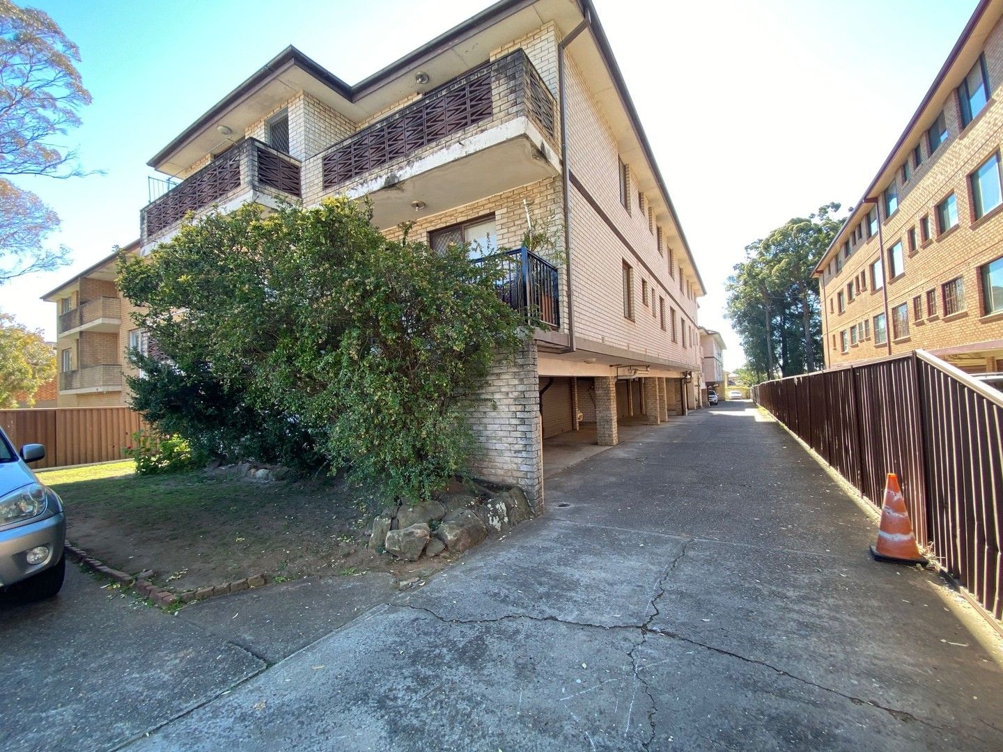 2 bedrooms Apartment / Unit / Flat in 4/99 Longfield Street CABRAMATTA NSW, 2166