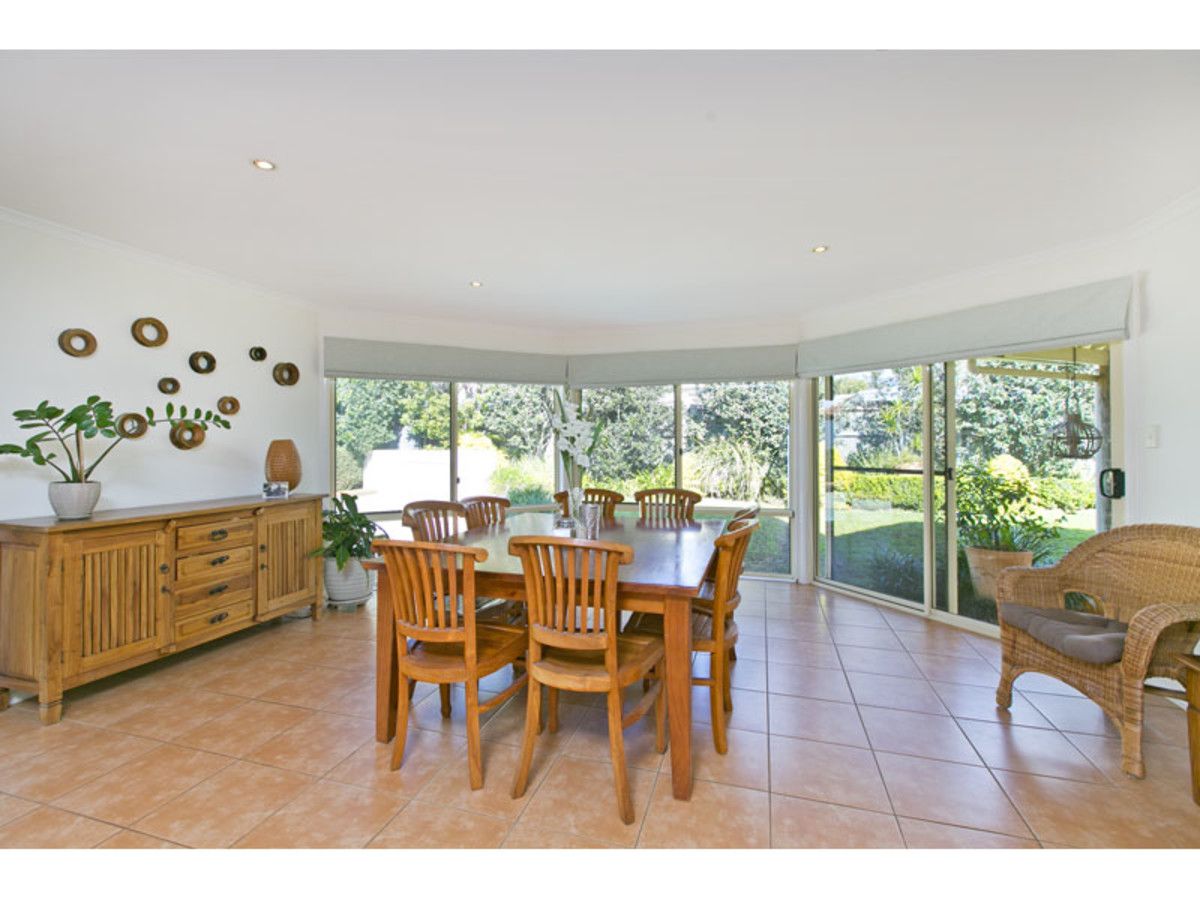 2 Braemar Court, Redland Bay QLD 4165, Image 2