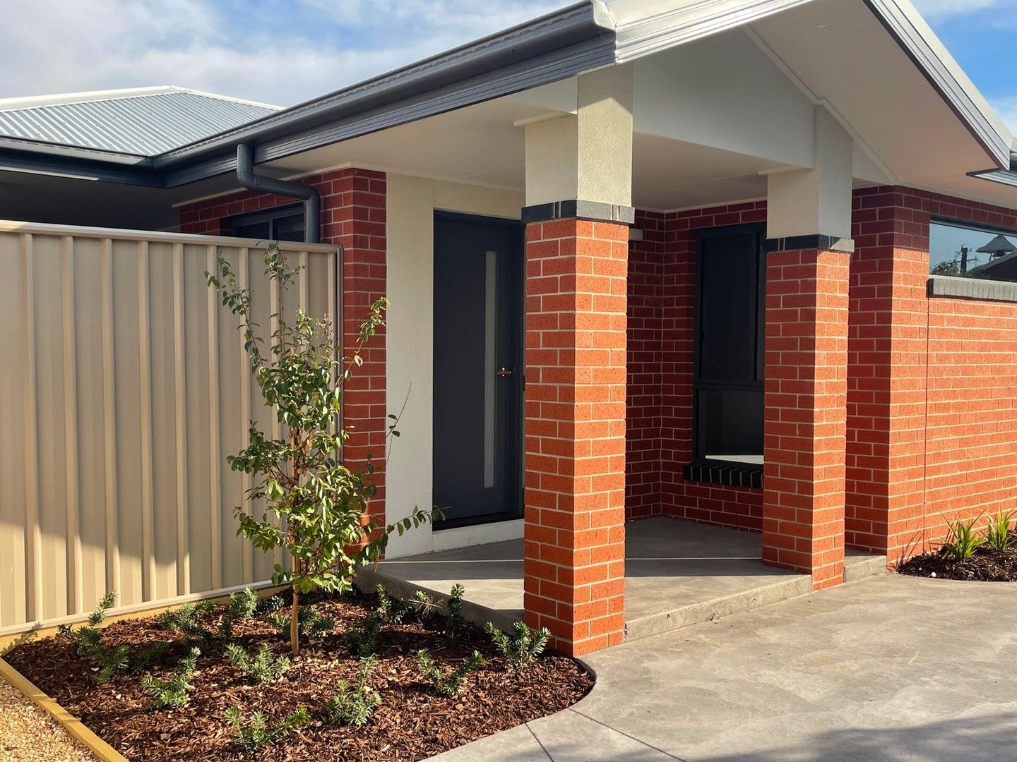 3 bedrooms Apartment / Unit / Flat in 2/31 Murphy Street YARRAWONGA VIC, 3730