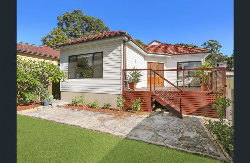 4 bedrooms House in 3 Vaughan Street BLAKEHURST NSW, 2221