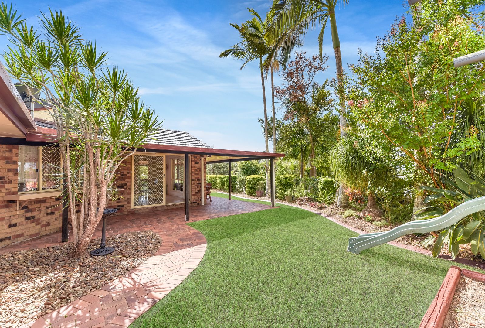 1 Buderim Pines Drive, Buderim Property History & Address Research