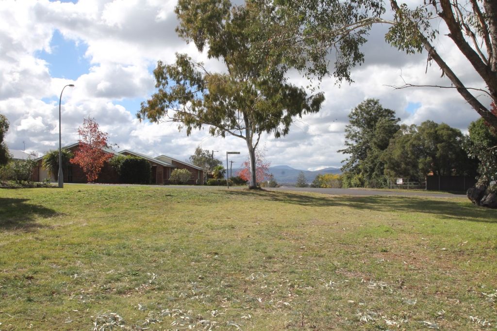 84 Nowland Avenue, Quirindi NSW 2343, Image 2