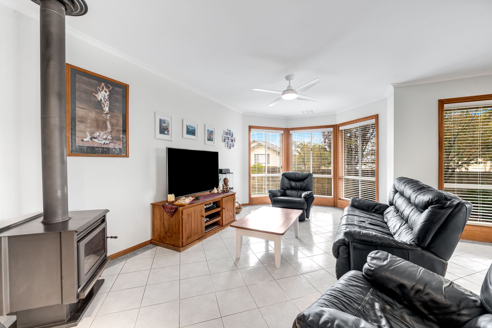 8 Kookaburra Court, Mount Gambier SA 5290, Image 2