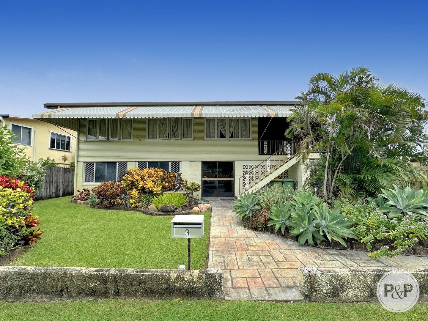 4 bedrooms House in 3 Warrina Street CURRAJONG QLD, 4812