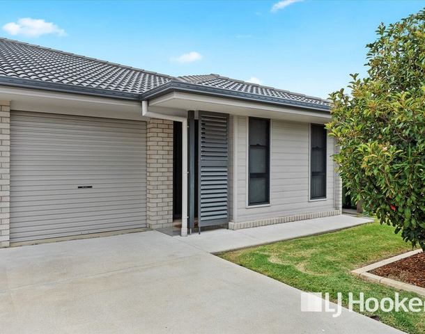 2/7 Richmond Terrace, Plainland QLD 4341