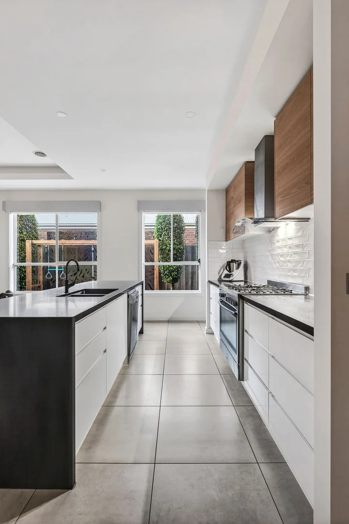 Additional image 5 of 18 Maroubra Street, Armstrong Creek VIC 3217