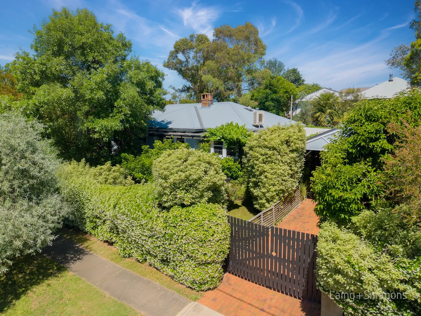 17 College Avenue, Armidale NSW 2350