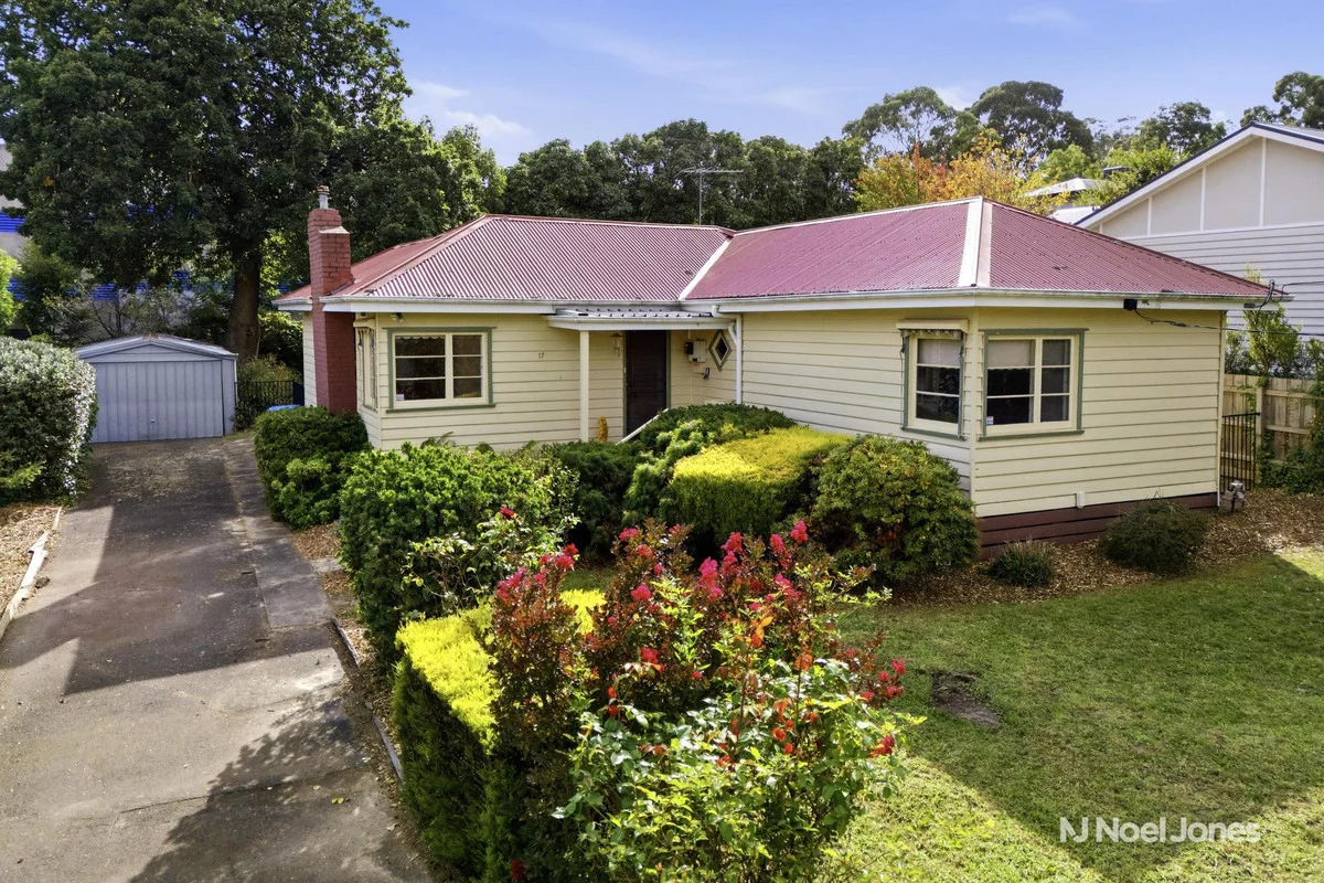 17 Eastfield Road, Ringwood East VIC 3135