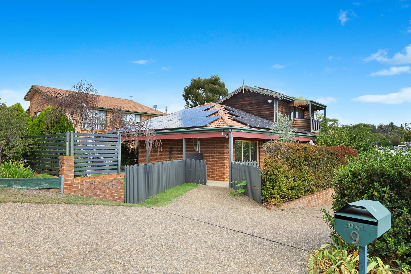 9 Lloyd Avenue, Cooma NSW 2630