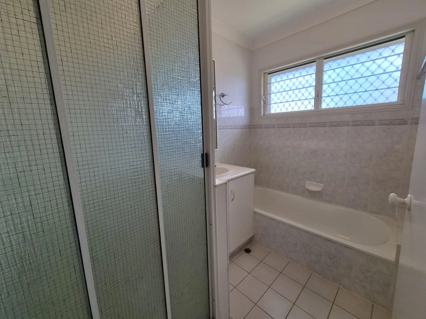 Additional image 4 of 4/29 Garden Street, Mundingburra QLD 4812