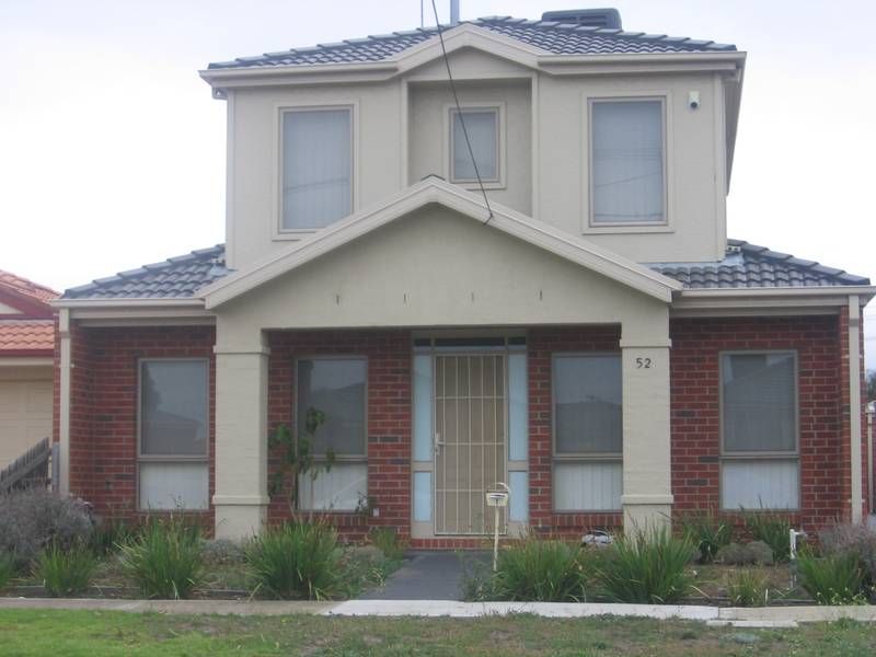 2 bedrooms Townhouse in 1/52 Myers Parade ALTONA MEADOWS VIC, 3028