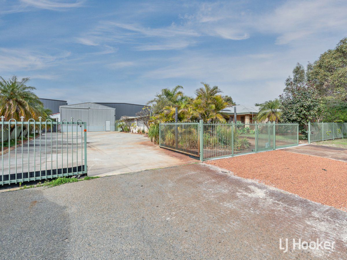 14 Carpenteria Crescent, Kenwick WA 6107, Image 0