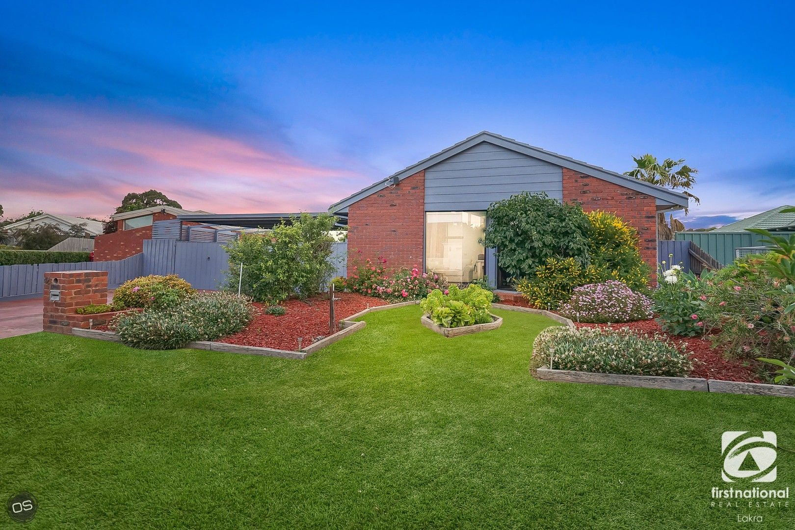 4 bedrooms House in 12 Henshaw Court WERRIBEE VIC, 3030