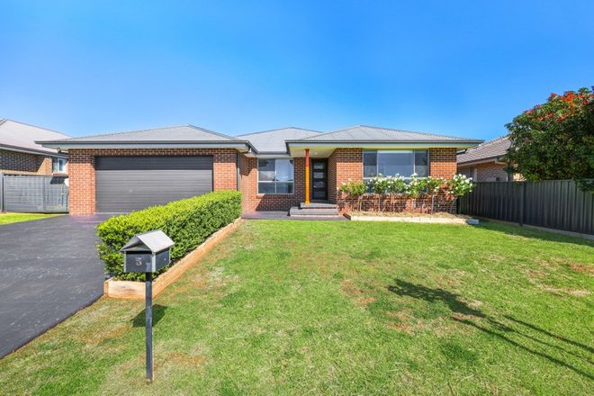 Picture of 5 Burgundy Way, TAMWORTH NSW 2340