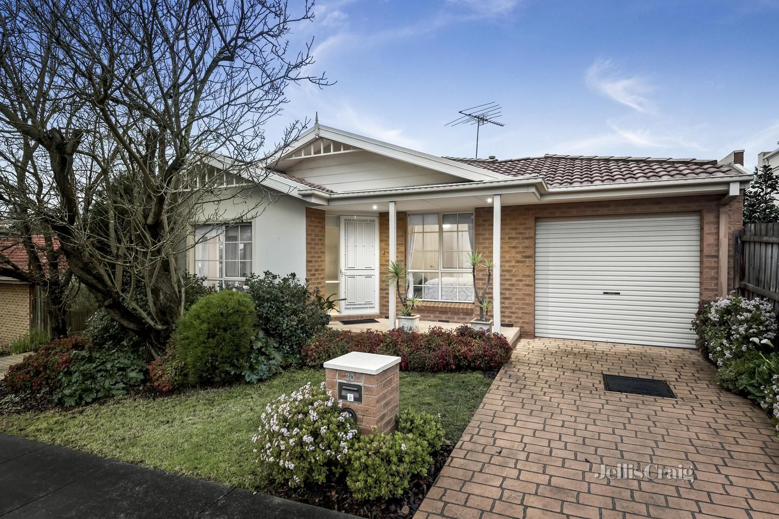 30 Sylvia Street, Templestowe Lower VIC 3107, Image 0