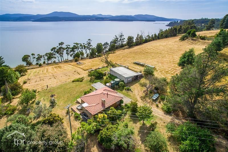 588 Police Point Road, Police Point TAS 7116, Image 0