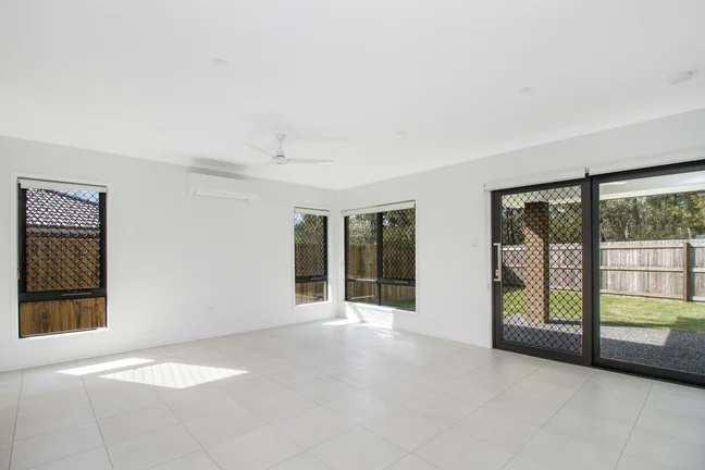 Additional image 9 of Oxley QLD 4075