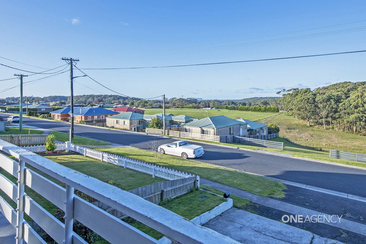 30 Sampson Avenue, Smithton TAS 7330, Image 2