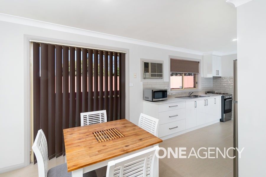 6/108 UNDURRA DRIVE, Glenfield Park NSW 2650, Image 2