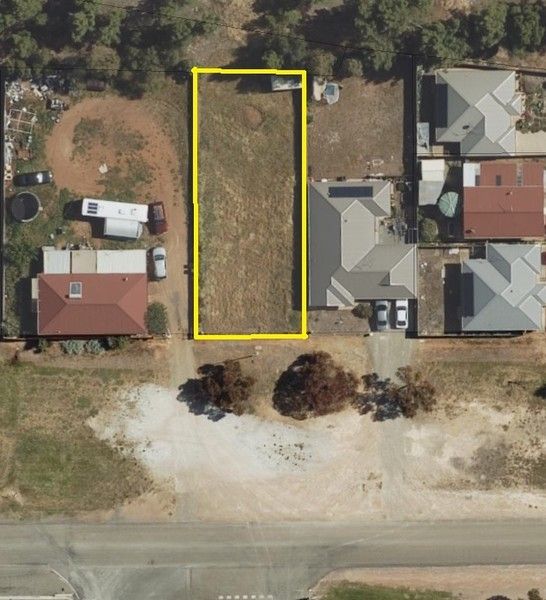 30 North Tce, Gladstone SA 5473, Image 2