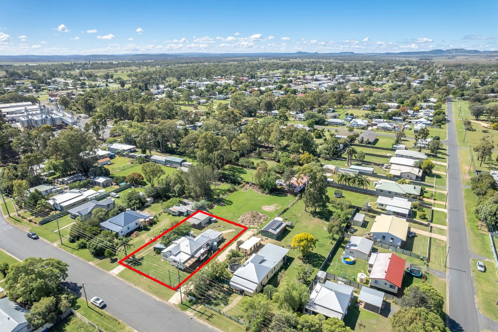 39 Cory Street, Oakey QLD 4401 Domain