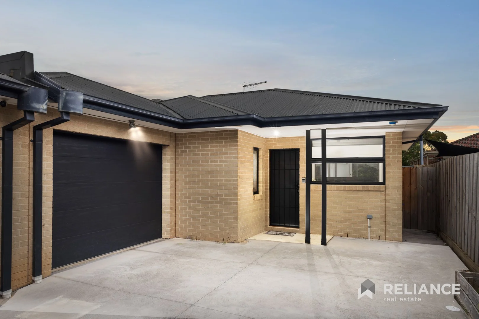 2/6 Greenleaf Circuit, Tarneit VIC 3029