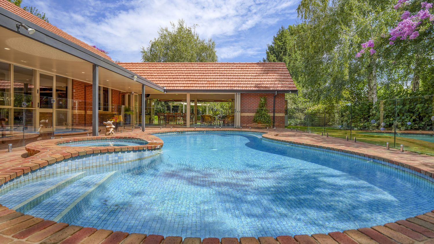 2 Kooyong Court, Grahamvale VIC 3631, Image 2