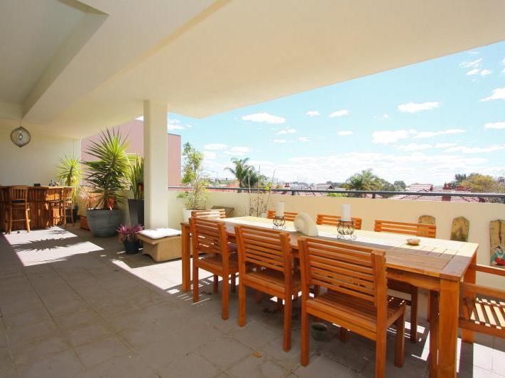2 bedrooms Apartment / Unit / Flat in 3/58 Newcastle Street PERTH WA, 6000