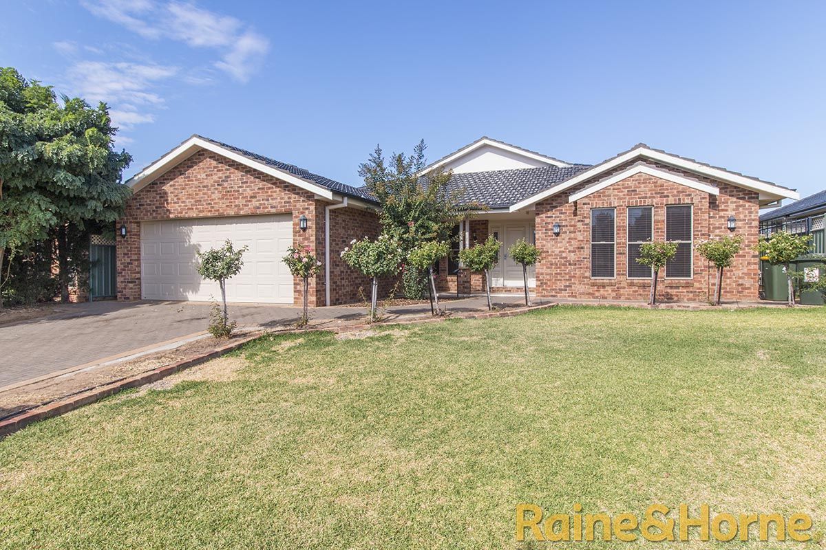 37 Cypress Point Drive, Dubbo NSW 2830, Image 0