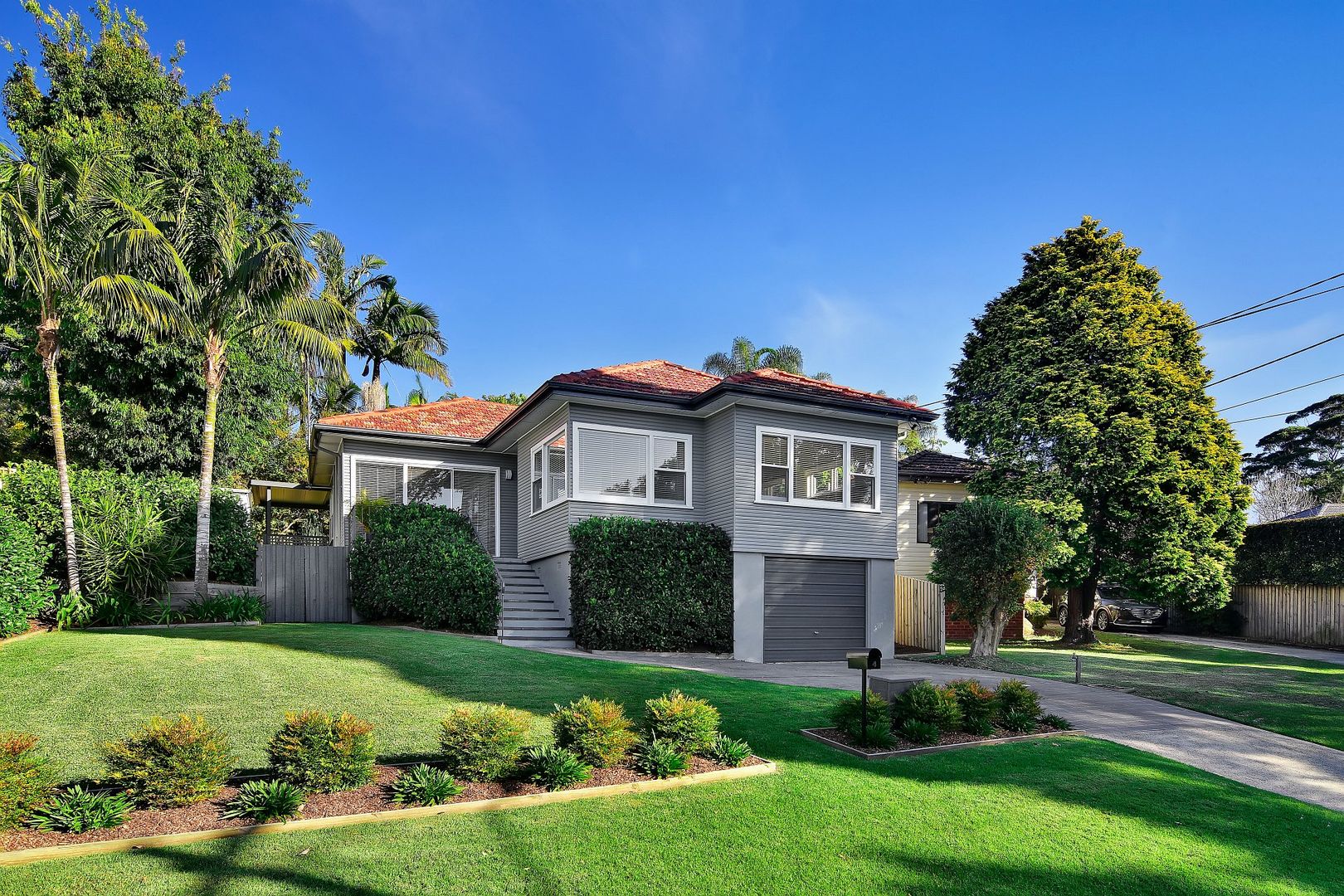 3 bedrooms House in 4 Alkoomie Avenue FORESTVILLE NSW, 2087