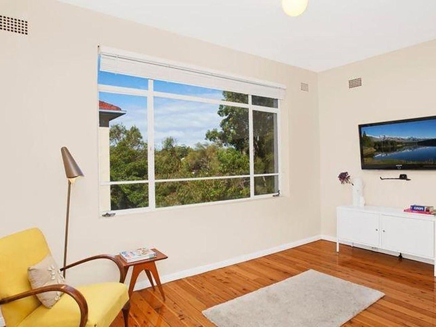 1 bedrooms Apartment / Unit / Flat in 2/5 Parkes Street NAREMBURN NSW, 2065