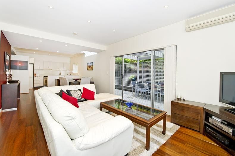 17 The Avenue, ROSE BAY NSW 2029, Image 2