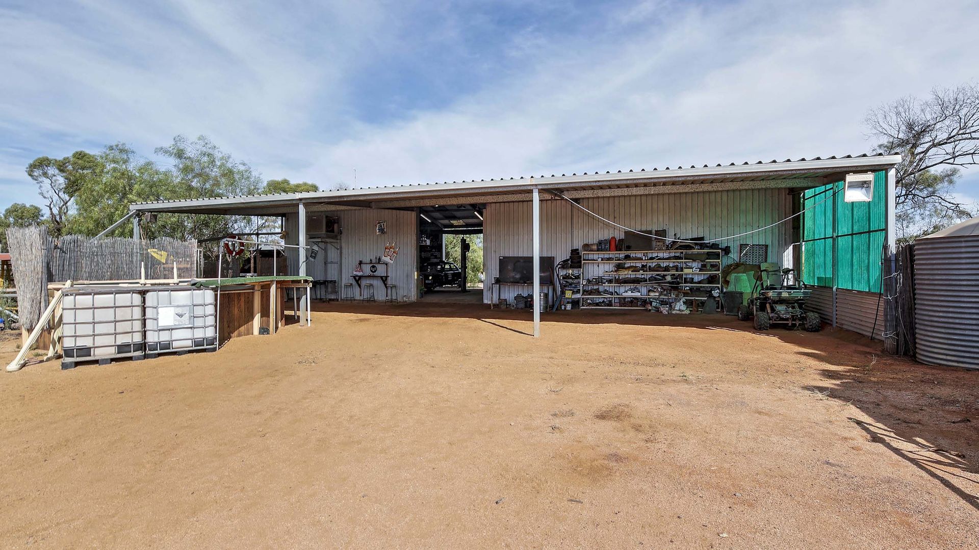 8 Hancock Road MULLAQUANA Via, Whyalla SA 5600 Domain