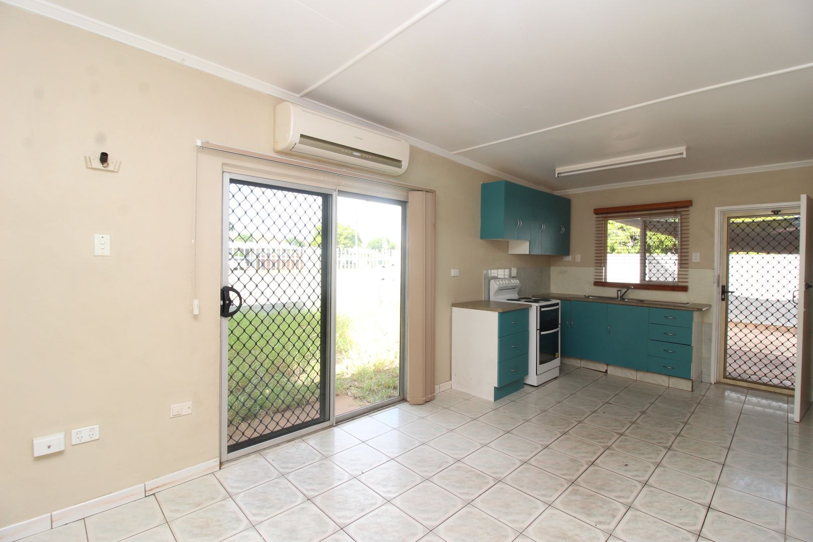 Unit 1/41 Duchess Road, Mount Isa QLD 4825, Image 1