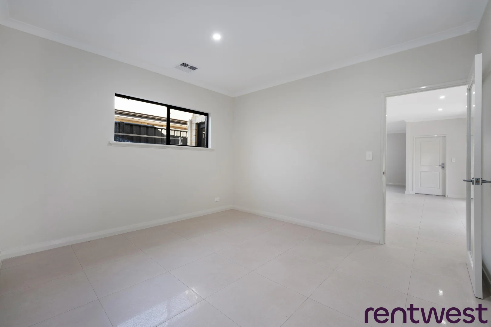 Additional image 3 of 126 Mornington Crescent, Wandi WA 6167