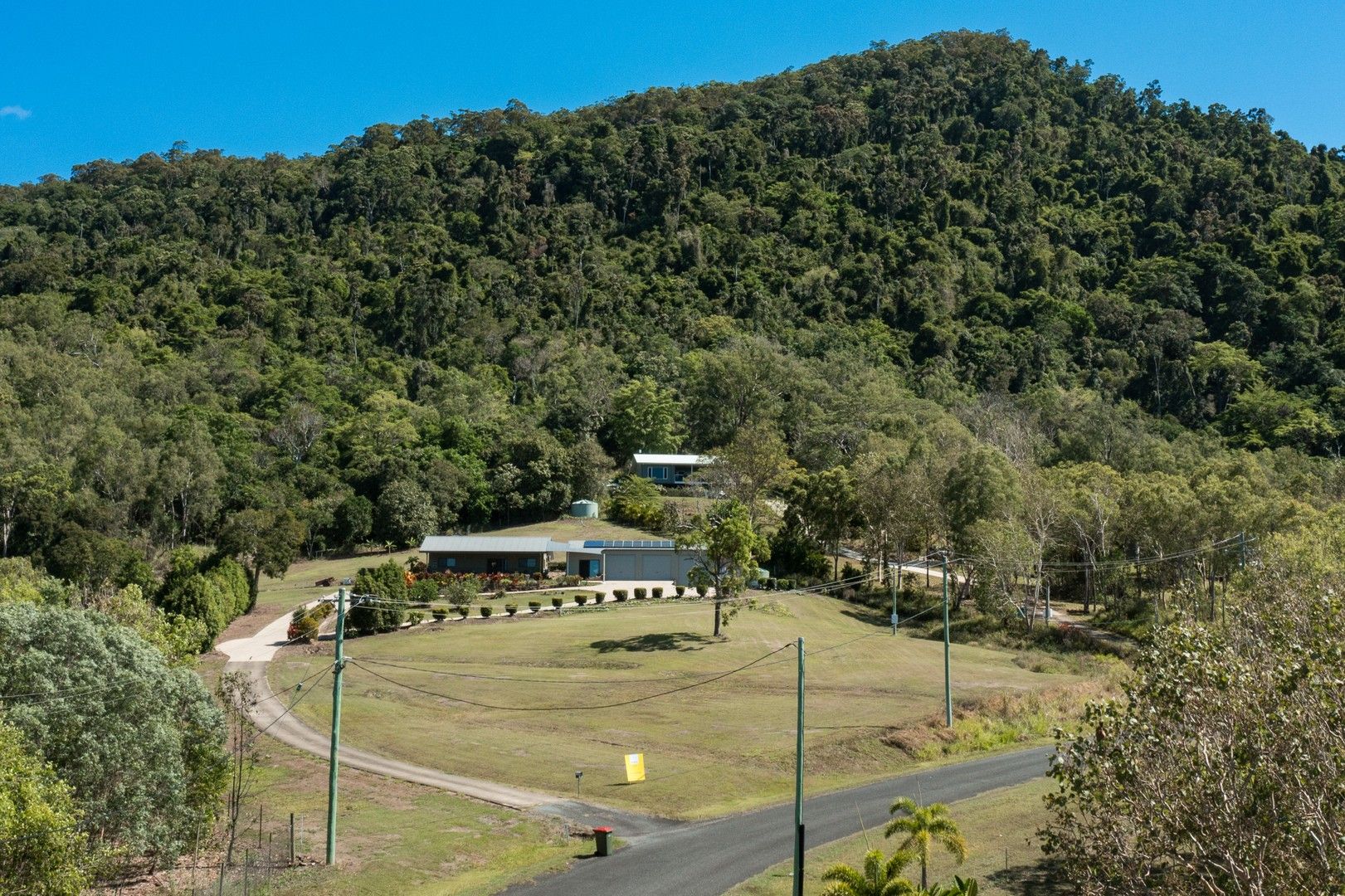 2 bedrooms House in 6 Mount Marlow Rise MOUNT MARLOW QLD, 4800