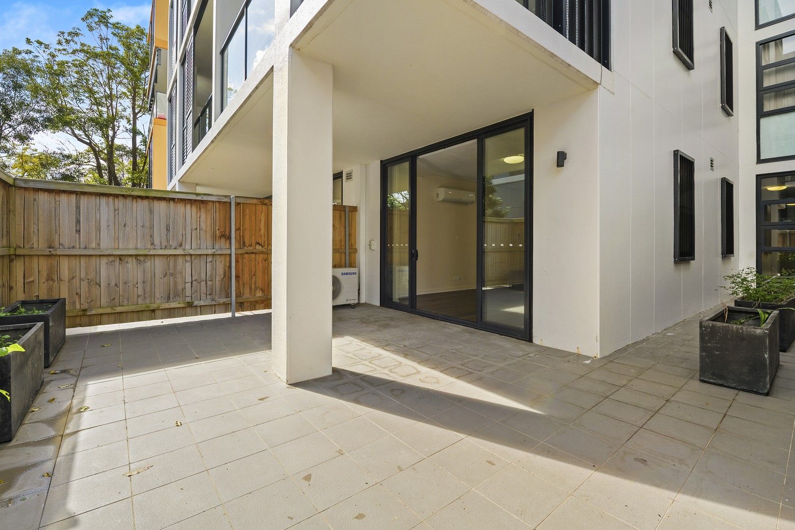 2 bedrooms Apartment / Unit / Flat in 40-44 Edgeworth David Avenue WAITARA NSW, 2077