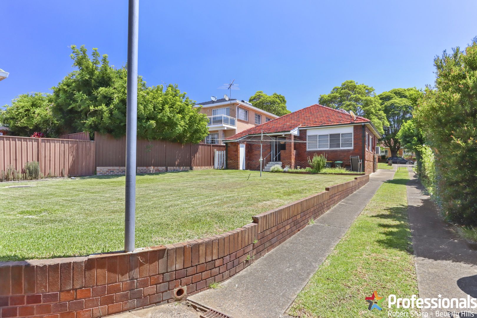 62 St Elmo Parade, Kingsgrove NSW 2208, Image 2