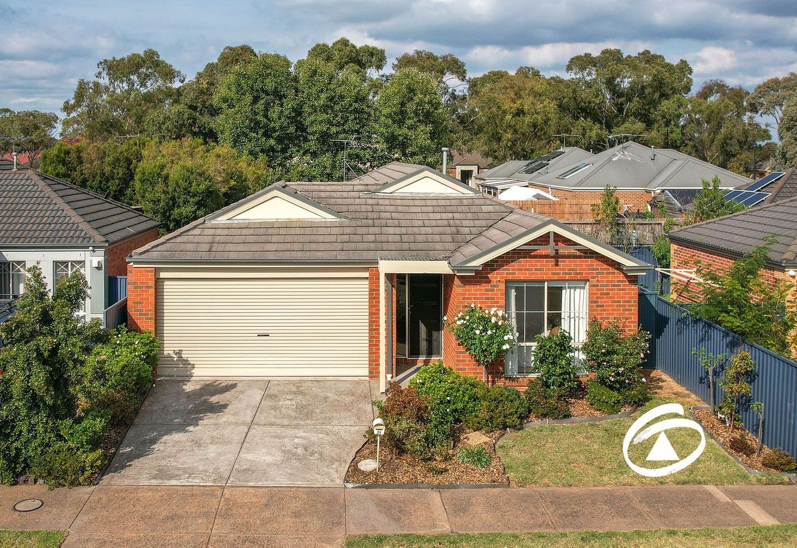 38 Scarlet Crescent, Pakenham VIC 3810, Image 0