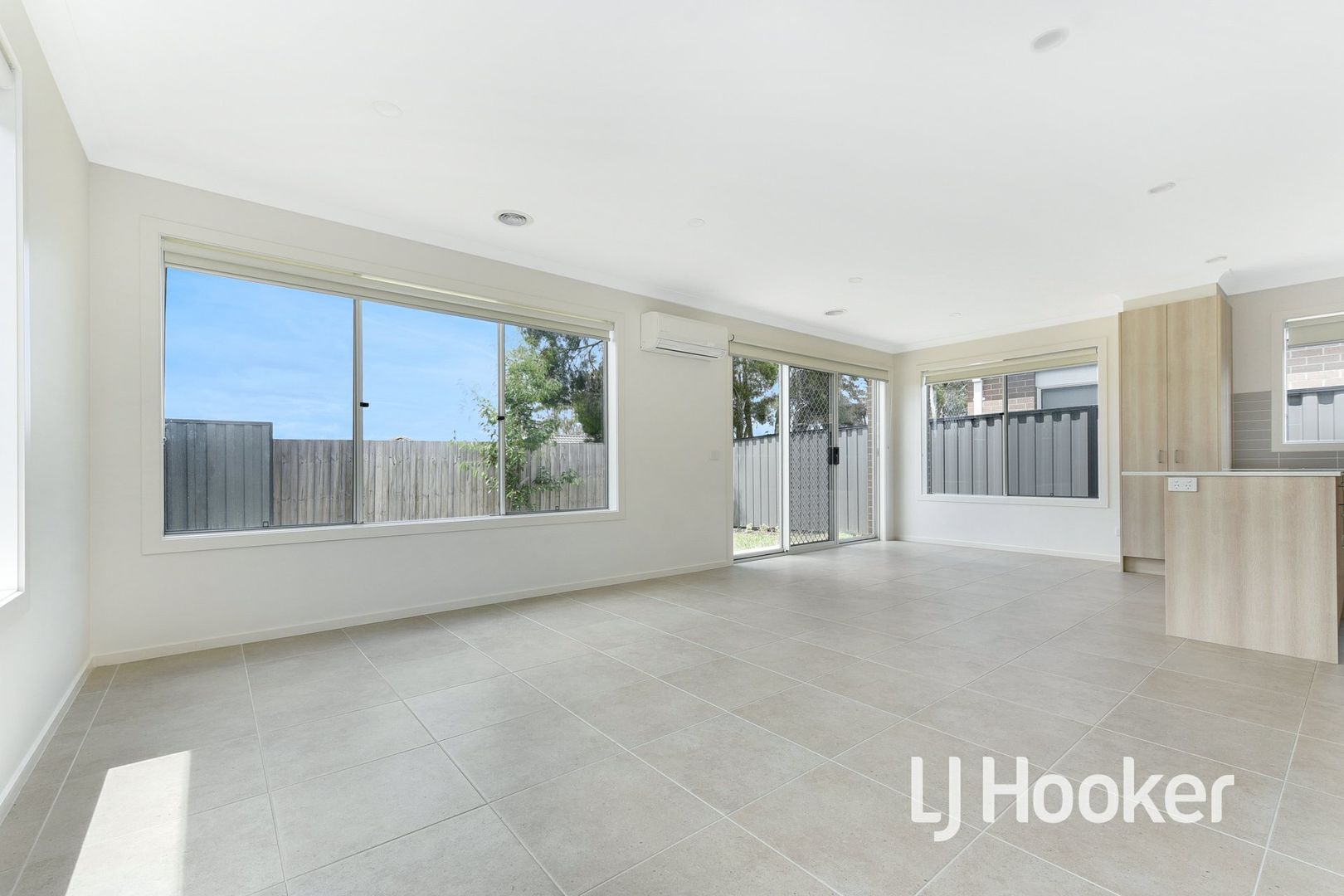 20 Expedition Circuit, Pakenham VIC 3810, Image 2