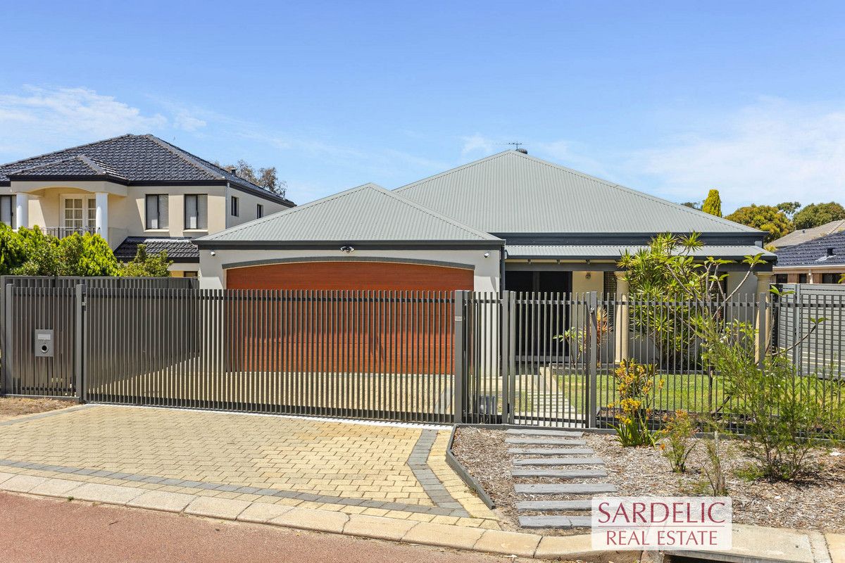 4 bedrooms House in 6 Kwel Court KARAWARA WA, 6152