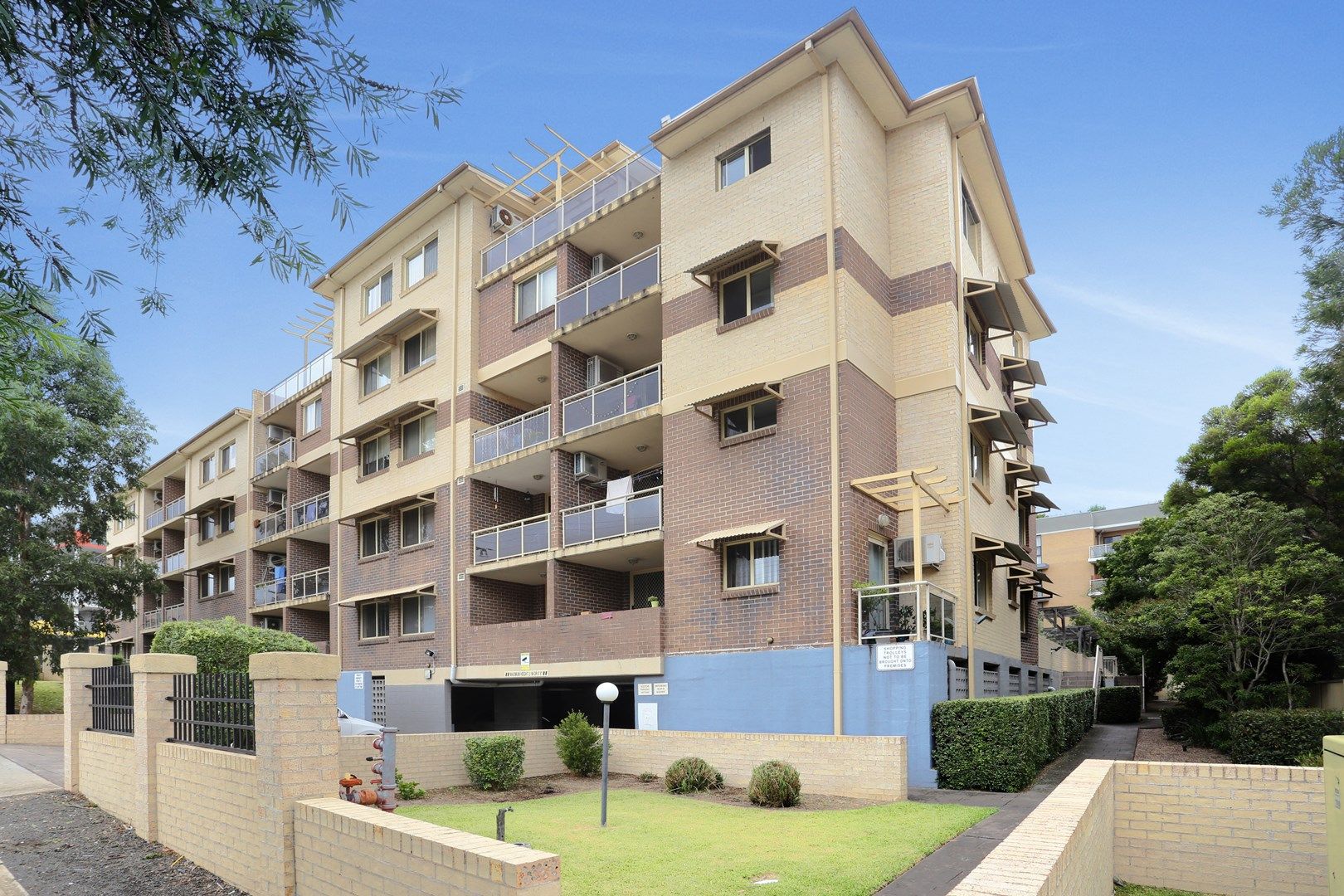 2 bedrooms Apartment / Unit / Flat in 23/14-18 Fourth Avenue BLACKTOWN NSW, 2148