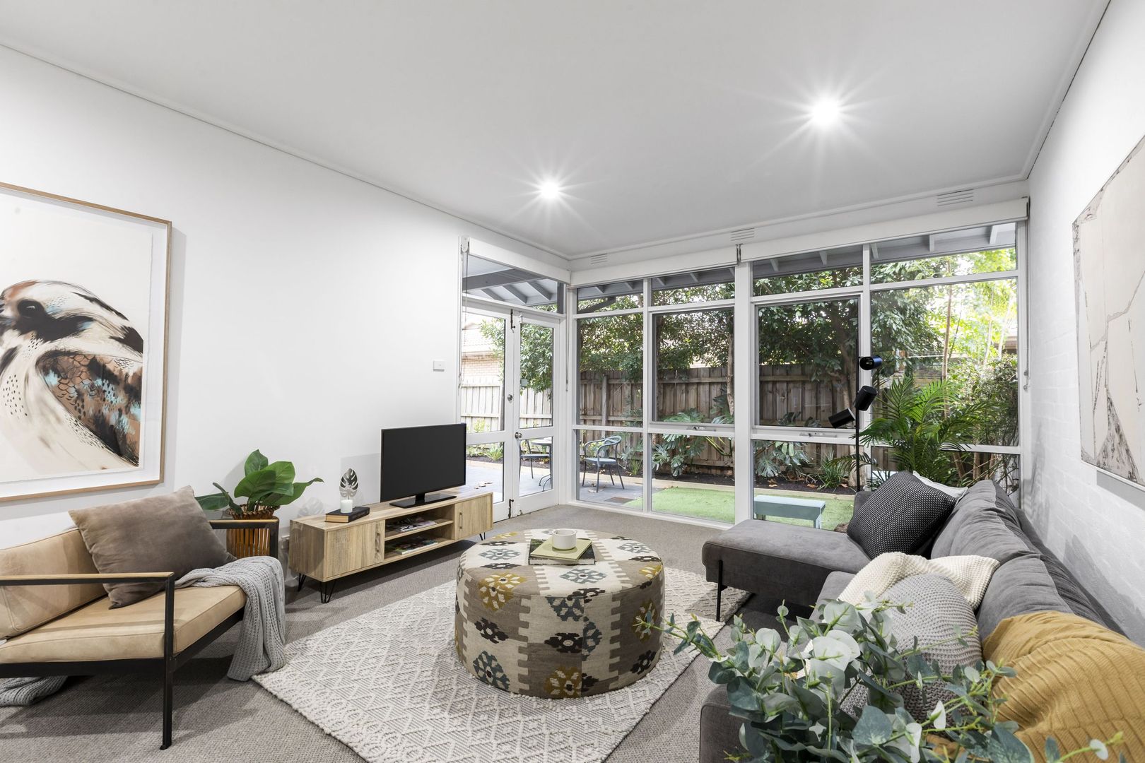 2/16 Vauxhall Road, Northcote VIC 3070, Image 1