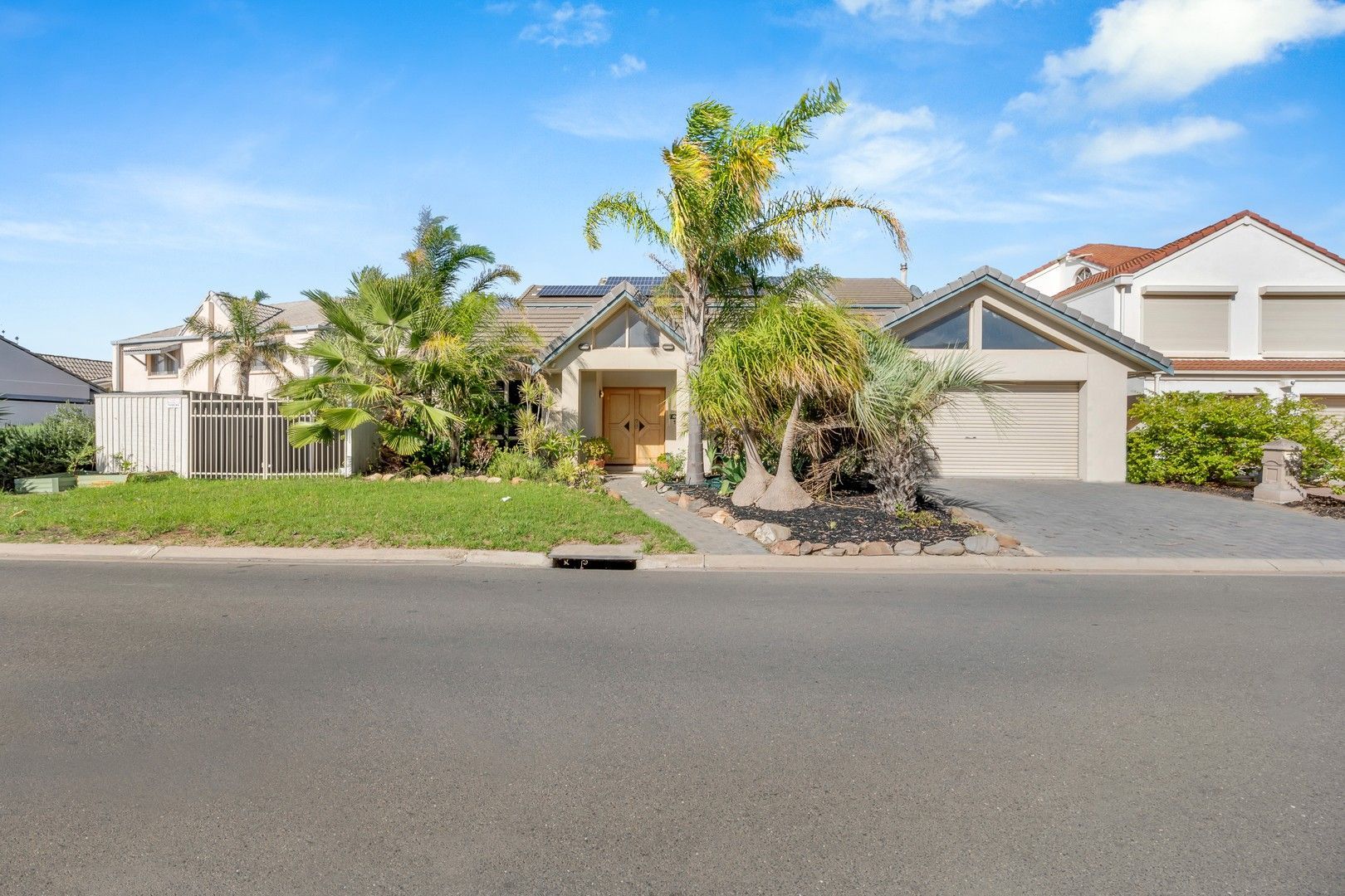 4 bedrooms House in 104 Gulf Point Drive NORTH HAVEN SA, 5018
