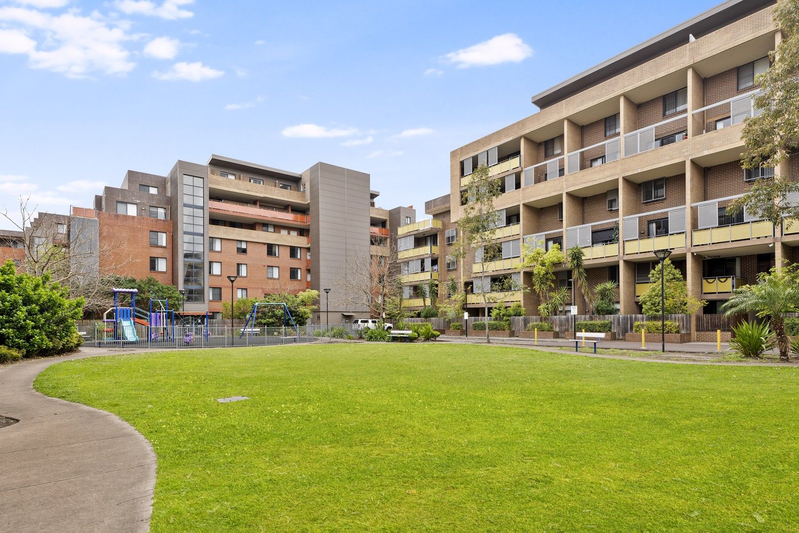 2 bedrooms Apartment / Unit / Flat in 6J/27-29 George Street NORTH STRATHFIELD NSW, 2137